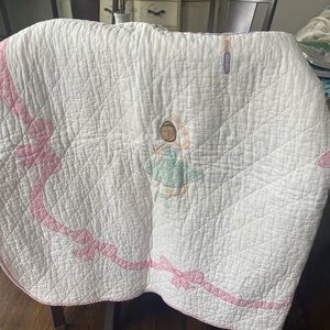 Pottery barn twin quilt